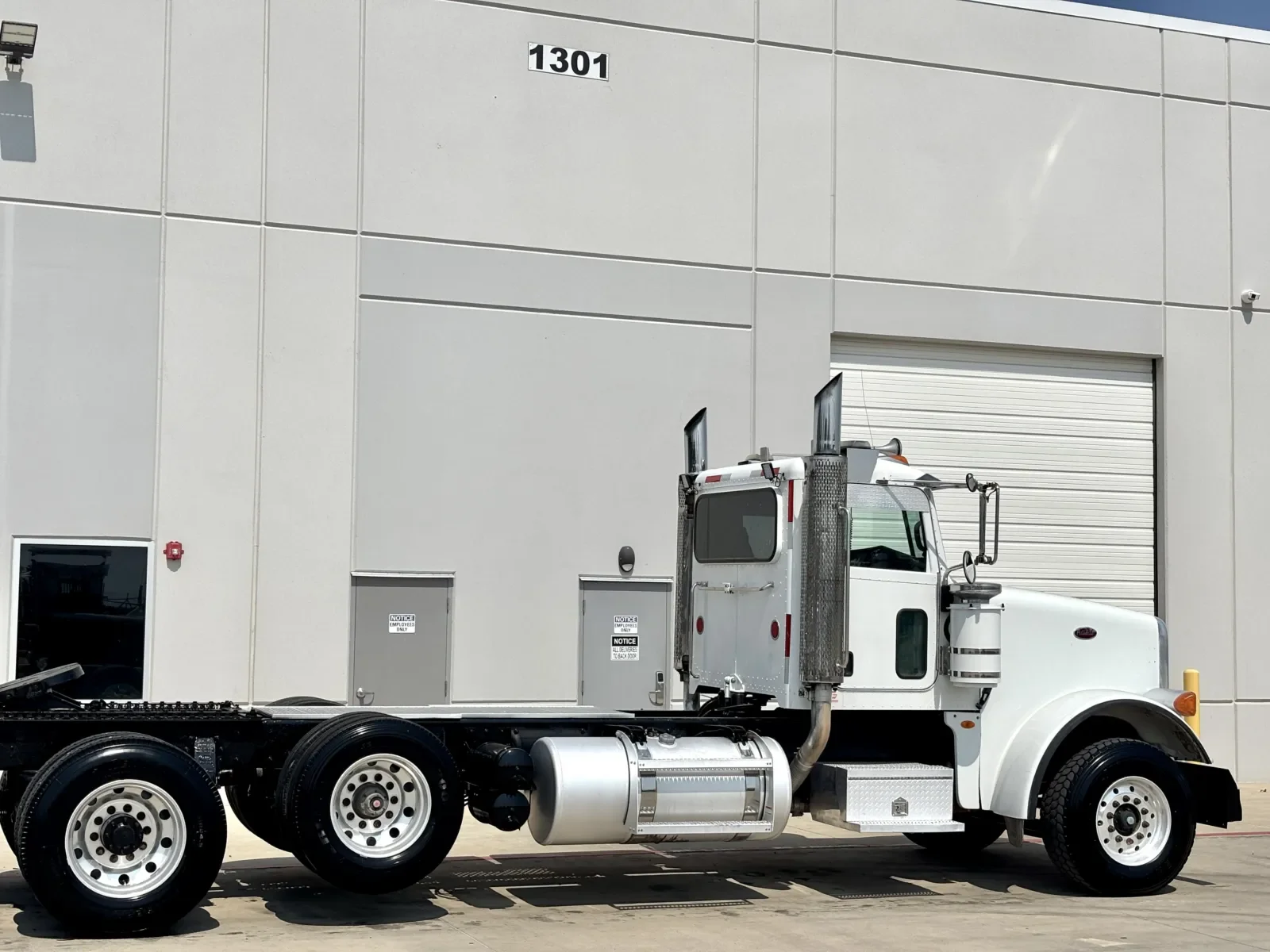 2009 Peterbilt 367 in Hutchins, TX — photo 7