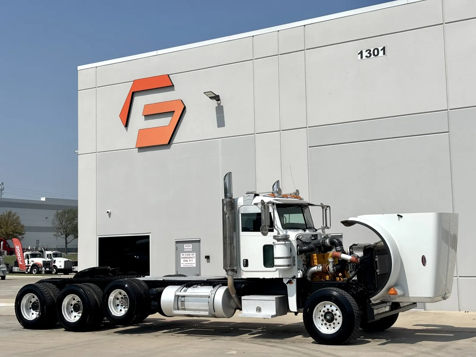 2009 Peterbilt 367 in Hutchins, TX — photo 9