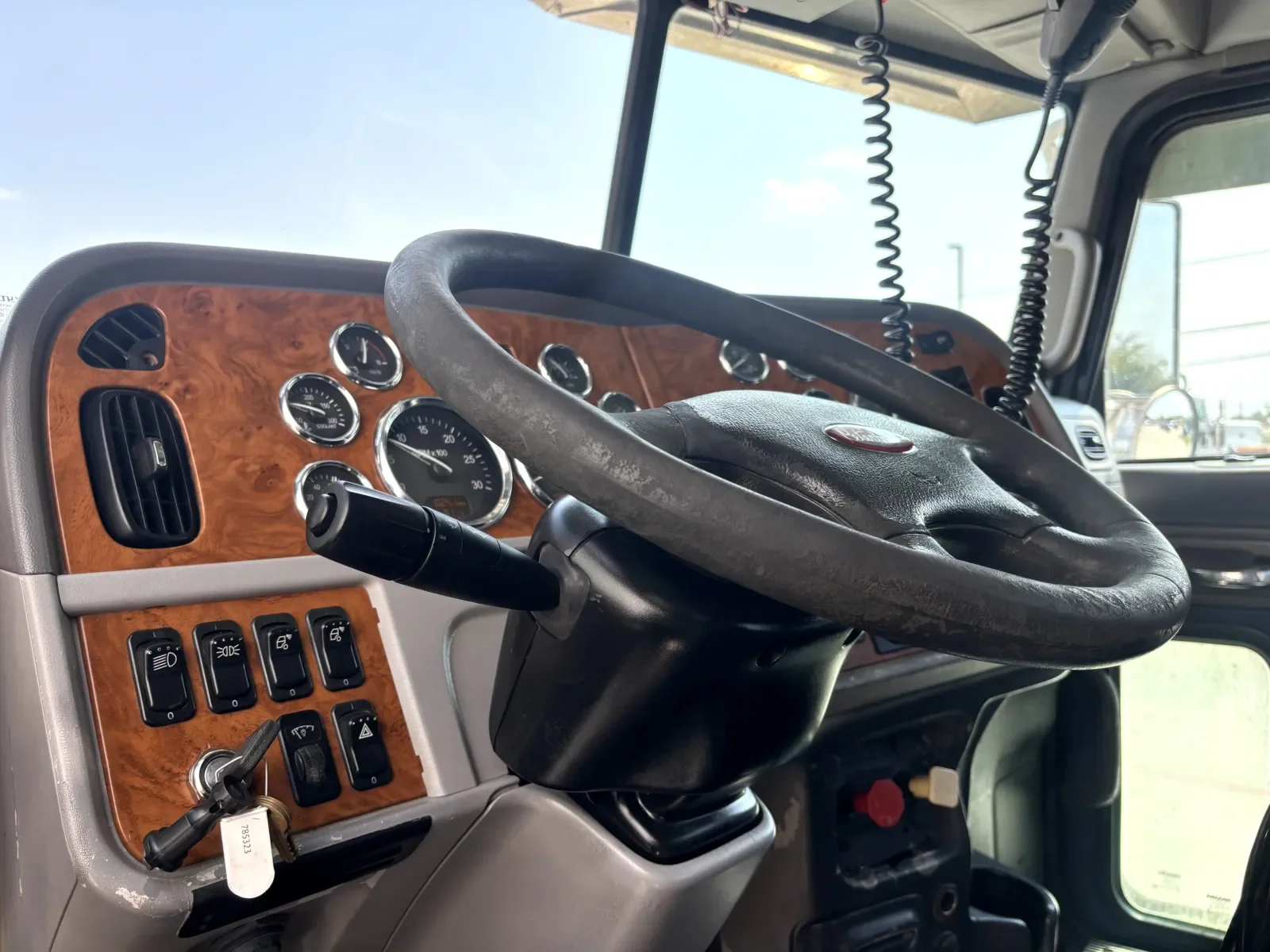 2009 Peterbilt 367 in Hutchins, TX — photo 15