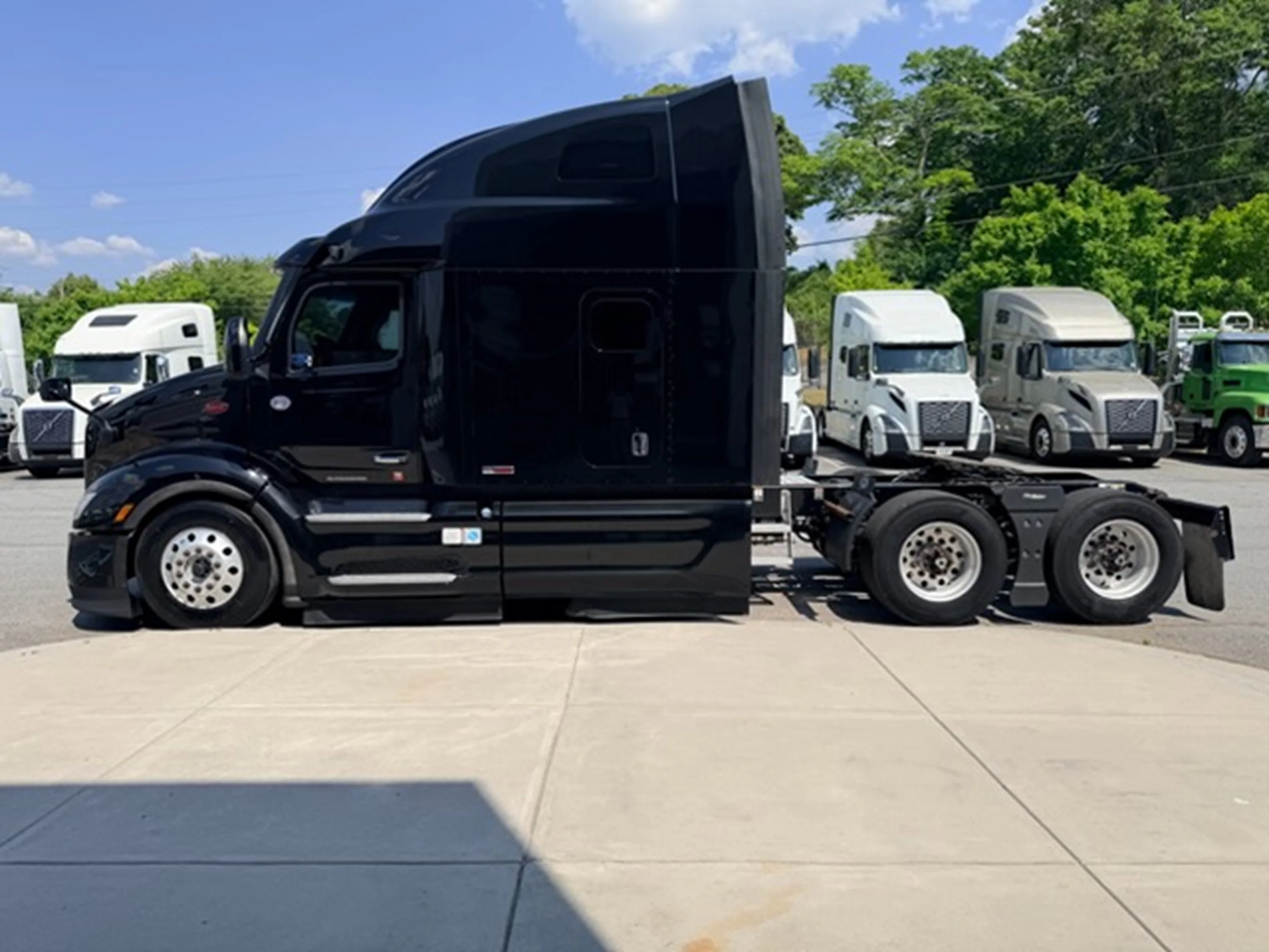 2022 Peterbilt 579 - image 6