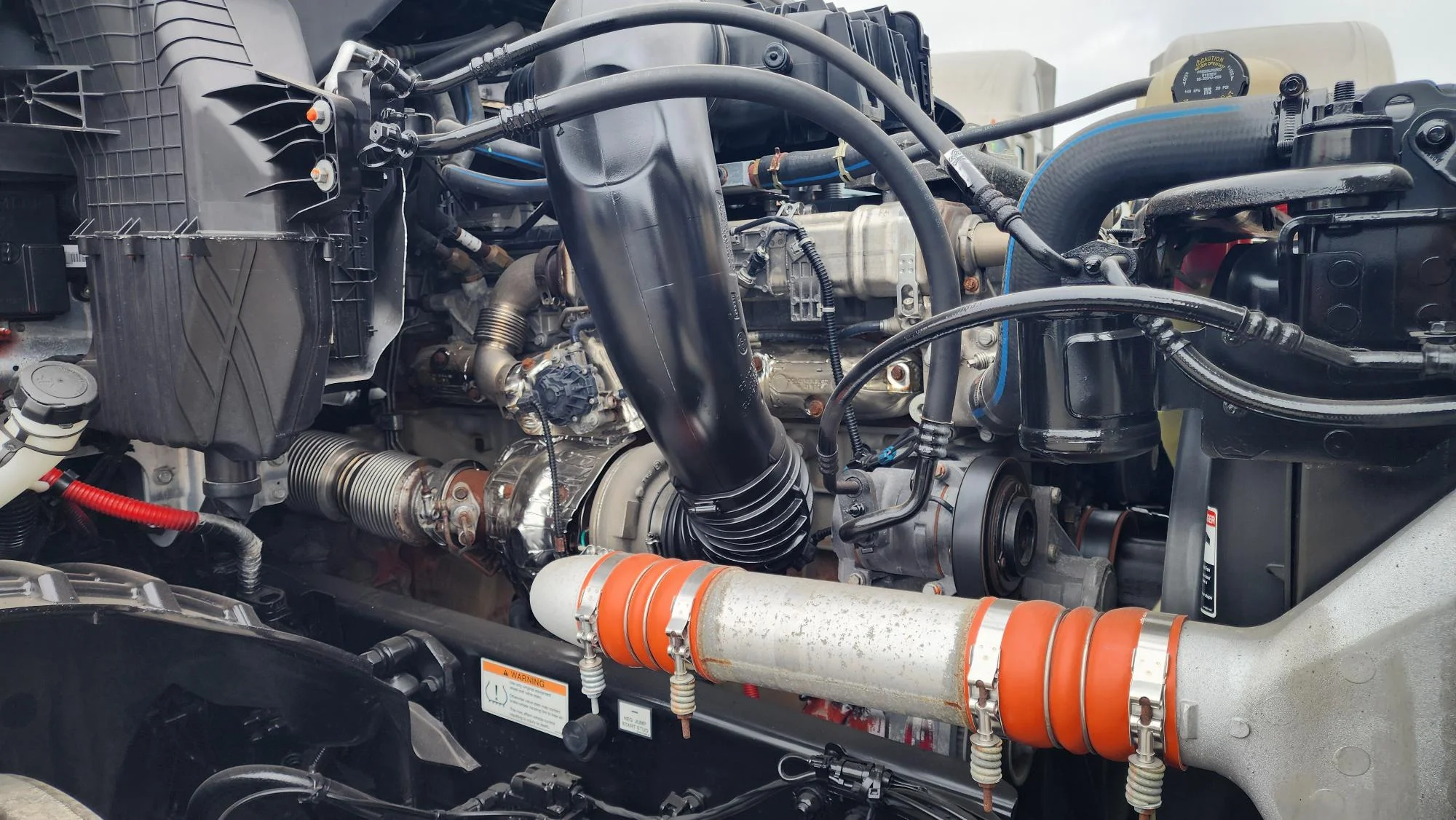 2022 Freightliner Cascadia in Fresno, CA — photo 20
