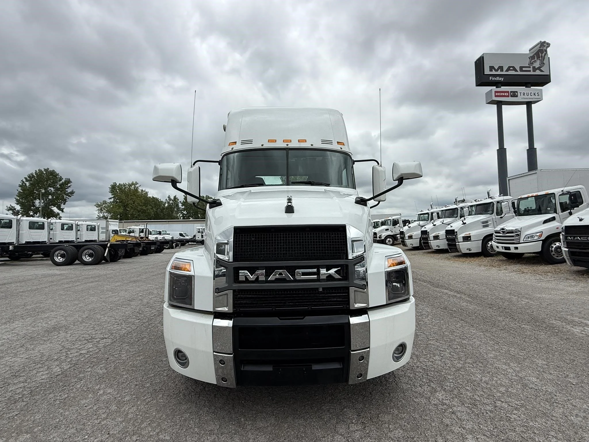 2020 Mack Anthem in Findlay, OH — photo 3