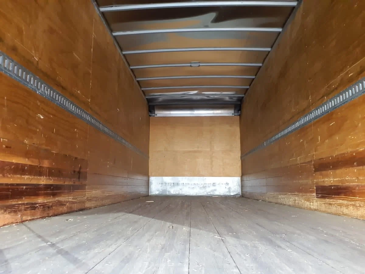 2020 Freightliner M2 106 in Miami, FL — photo 8