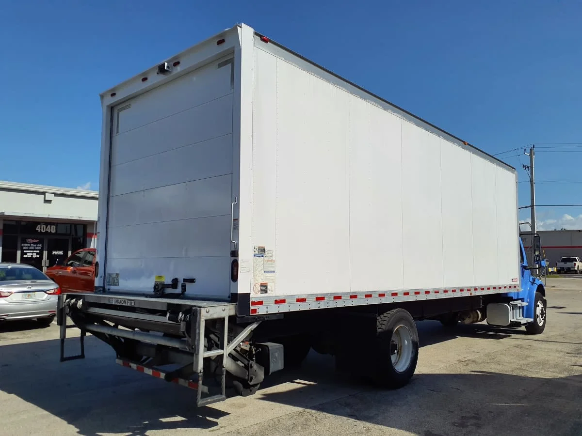 2020 Freightliner M2 106 in Miami, FL — photo 4