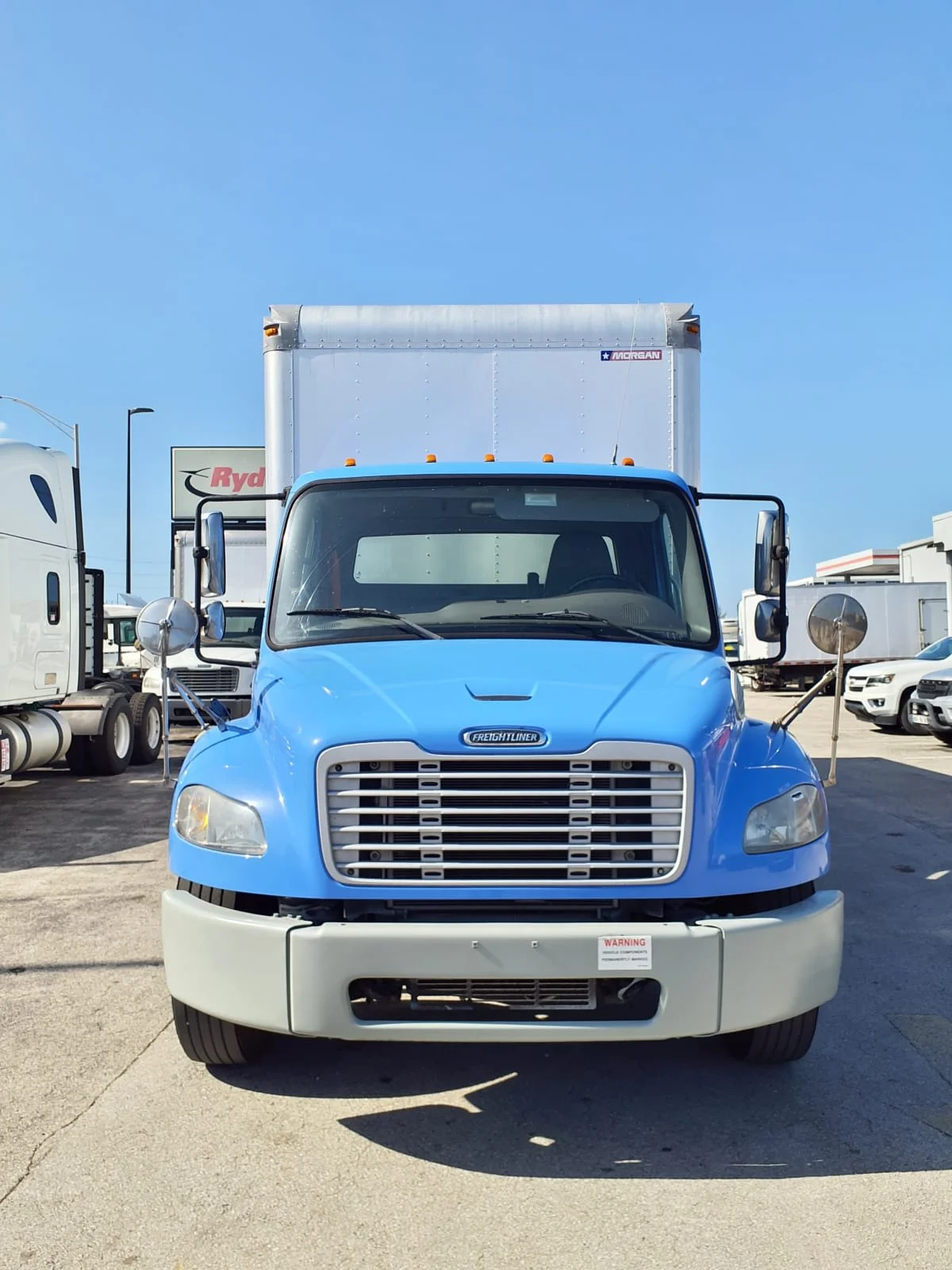 2020 Freightliner M2 106 in Miami, FL — photo 2