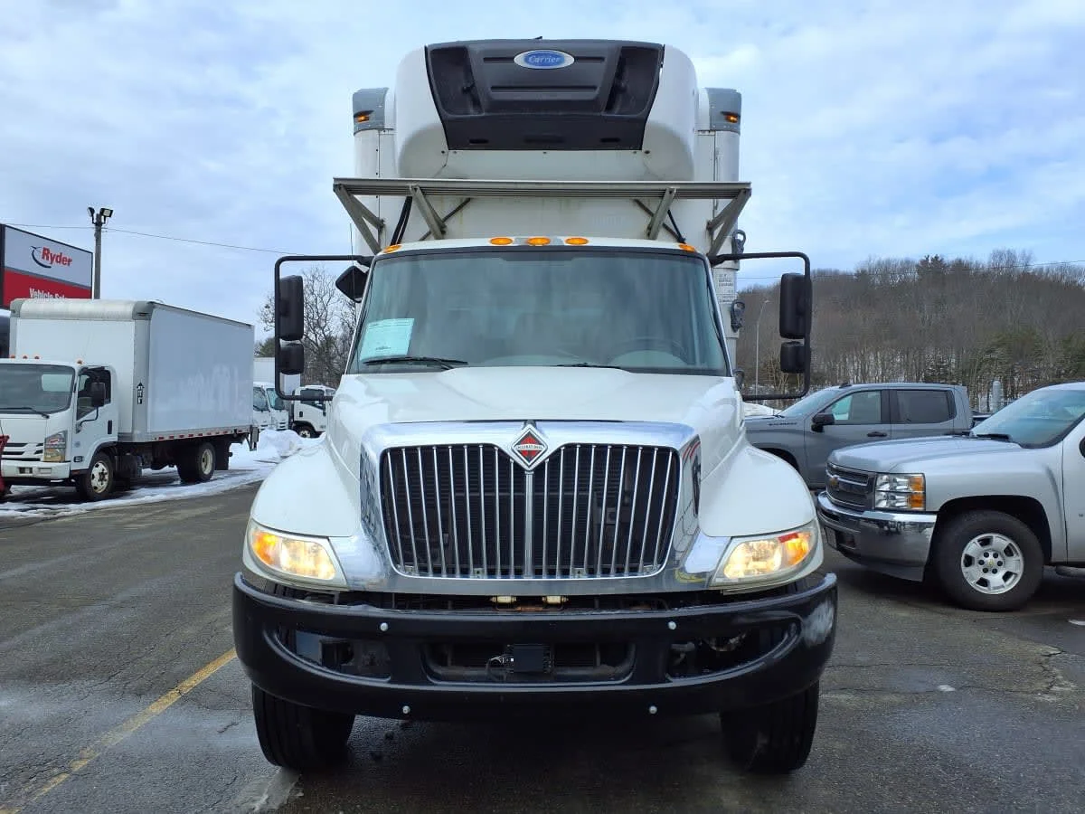 2018 International 4300 in Salisbury, MA — photo 2