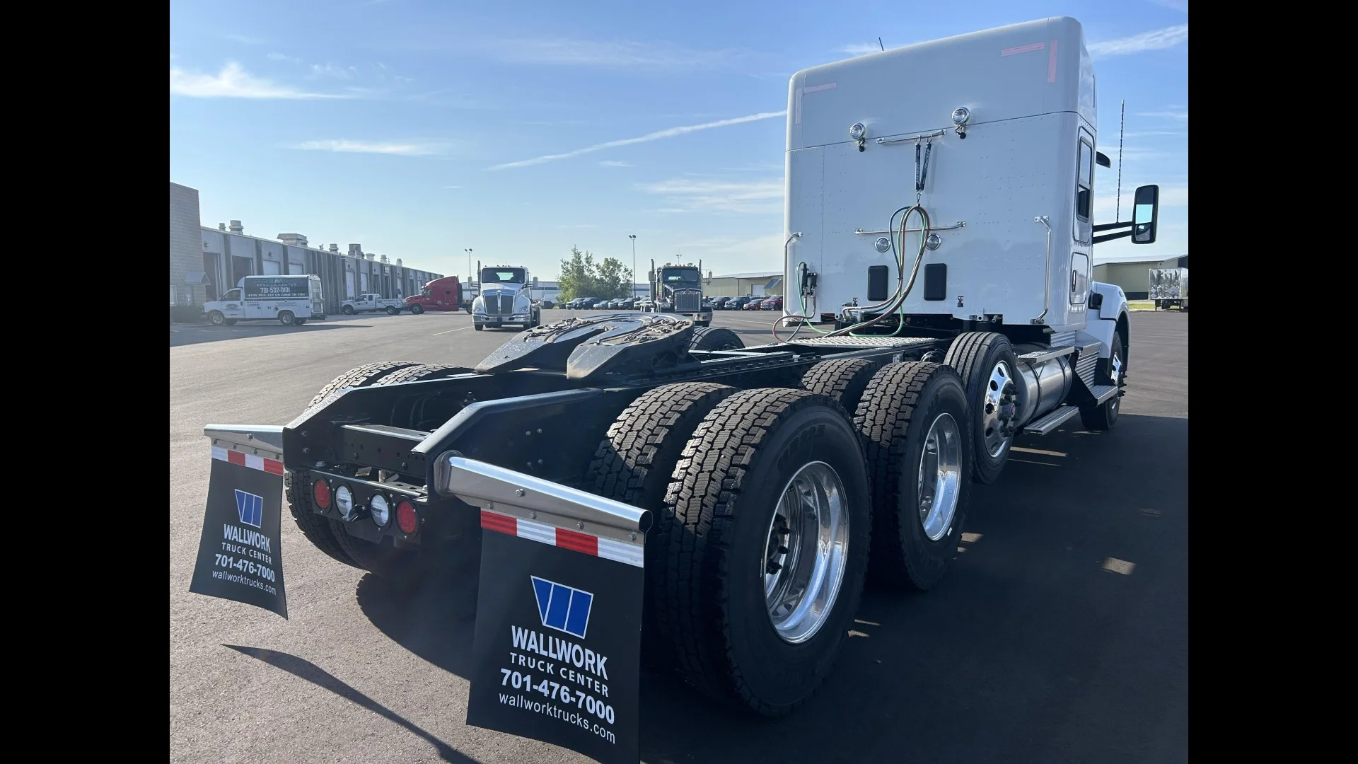 2024 Kenworth T880 in Williston — photo 5