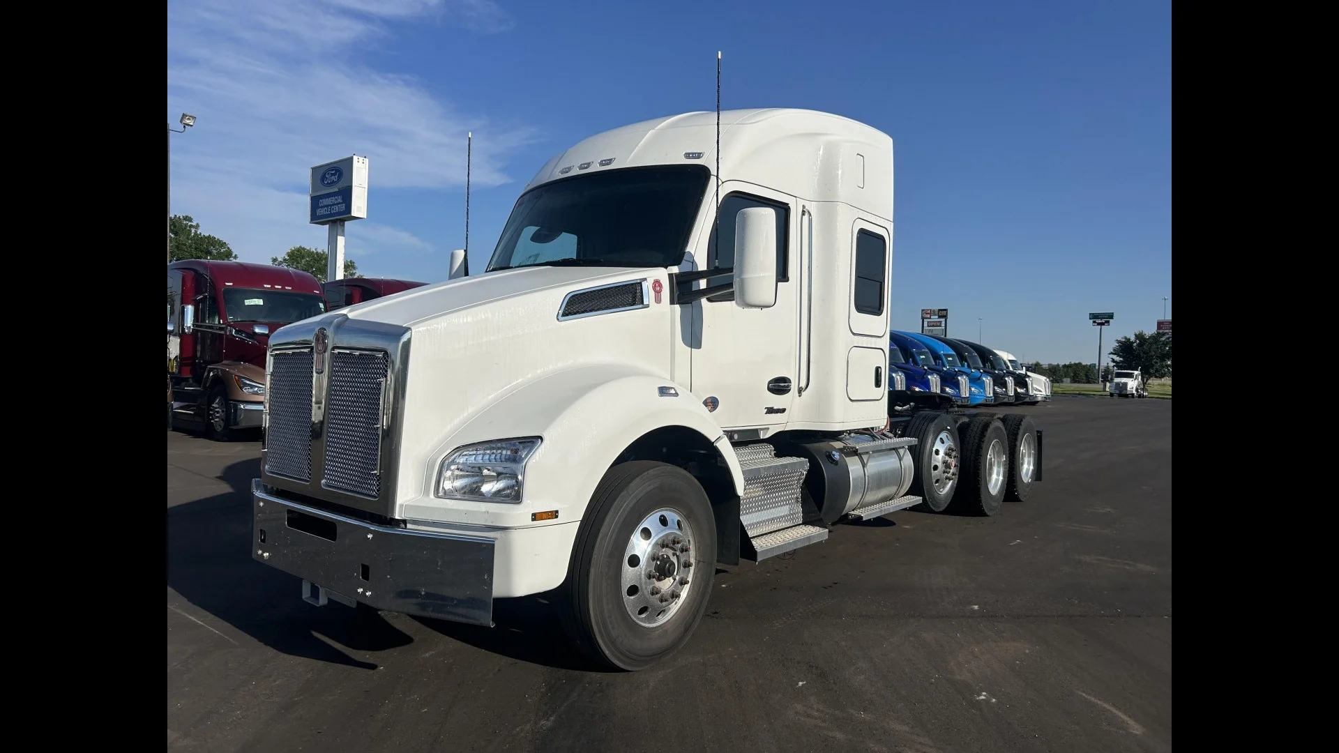 2024 Kenworth T880 in Williston