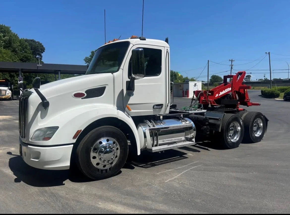 2020 Peterbilt 579 in Raleigh, NC