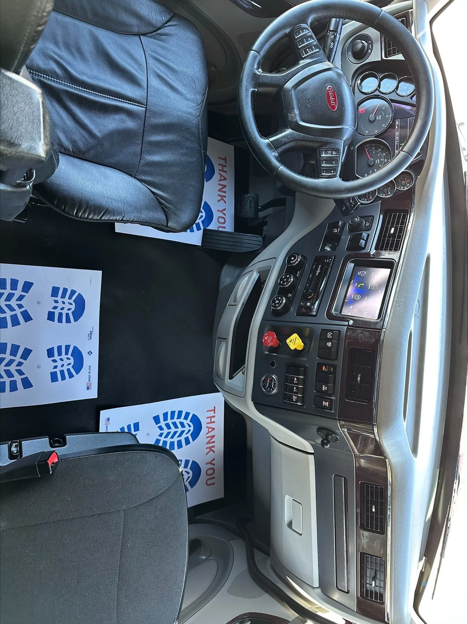 2021 Peterbilt 579 in Springfield, MO — photo 9