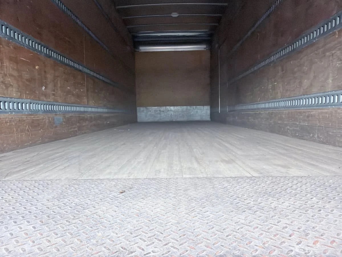 2019 Freightliner M2 106 in Syracuse, NY — photo 8