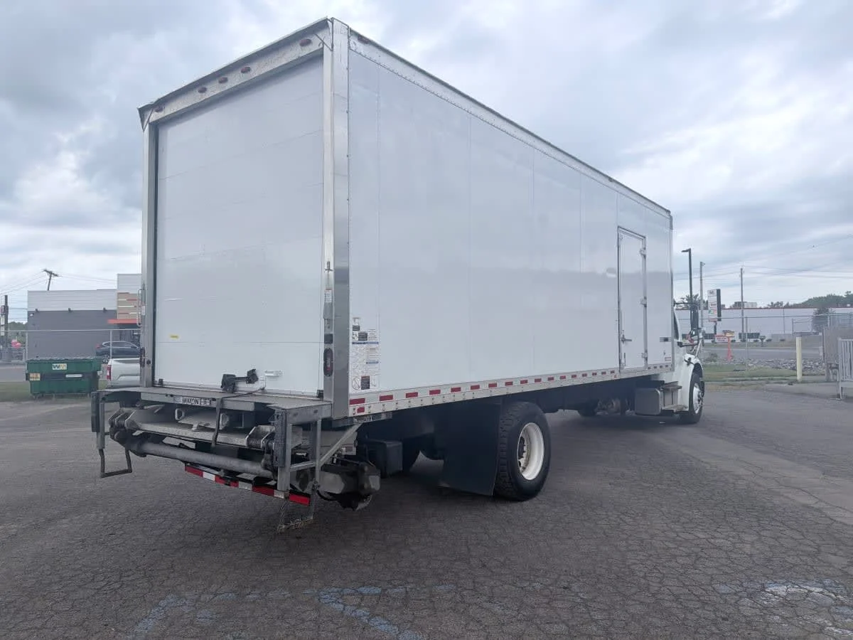 2019 Freightliner M2 106 in Syracuse, NY — photo 4