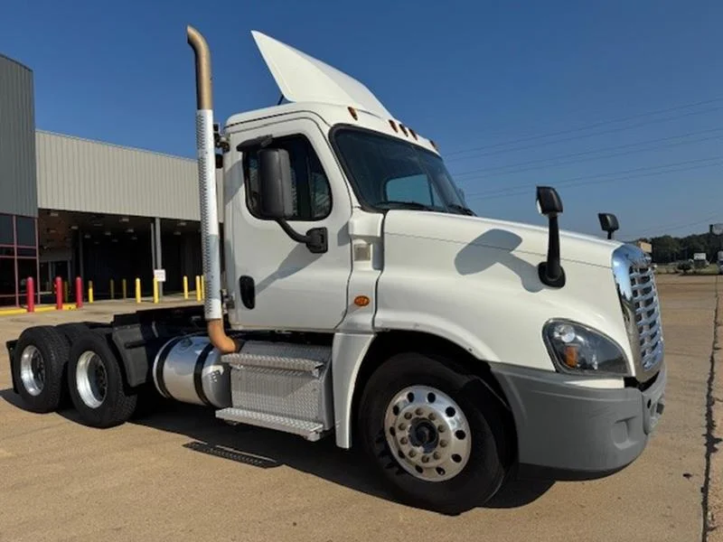 2020 Freightliner Cascadia in Jackson