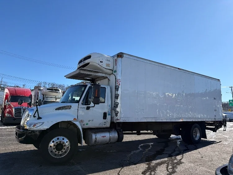 2019 International 4300 in North Bergen, NJ — photo 4
