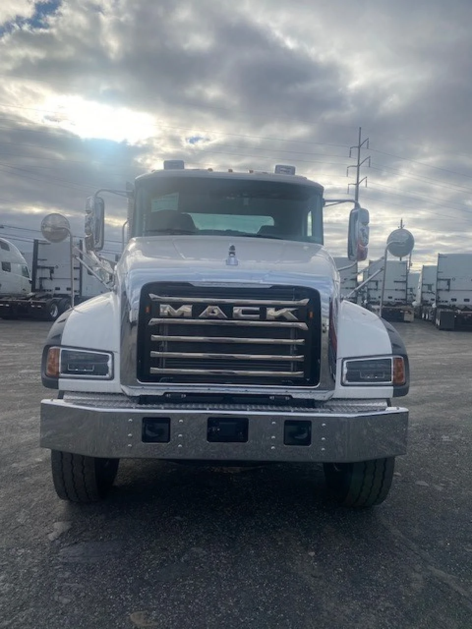 2026 Mack Granite in Dunmore, PA — photo 2