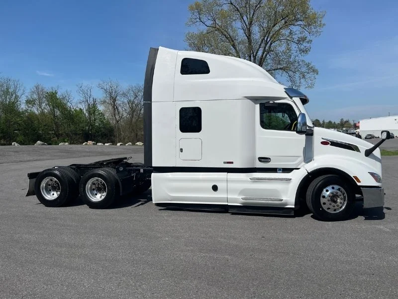 2023 Peterbilt 579 in Richmond, VA — photo 8