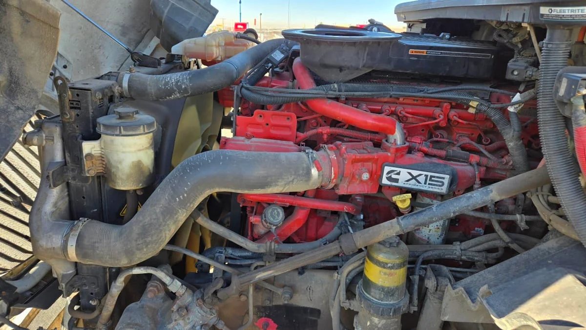 2019 International LT in El Paso, TX — photo 9