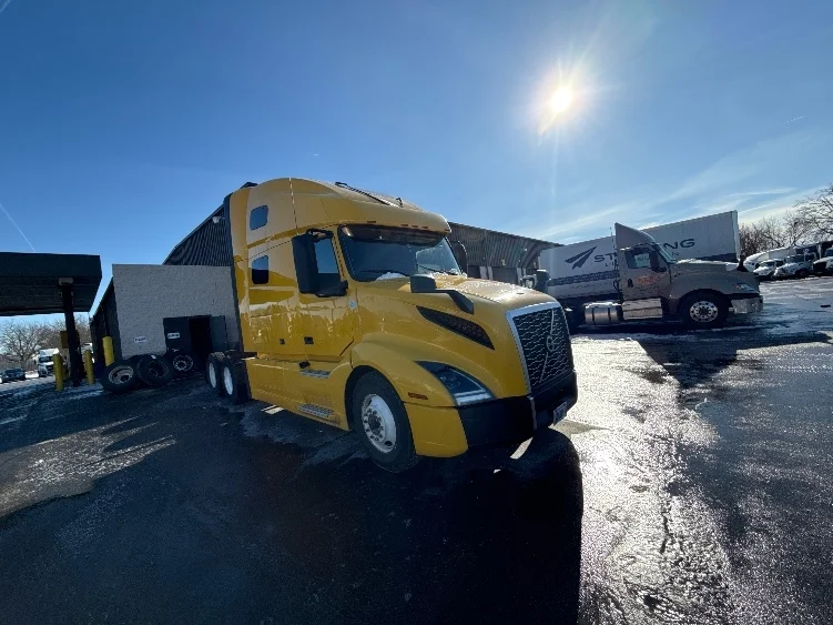 2022 Volvo VNL 760 in Medina, OH
