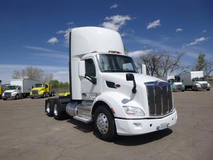 2020 Peterbilt 579 — photo 8