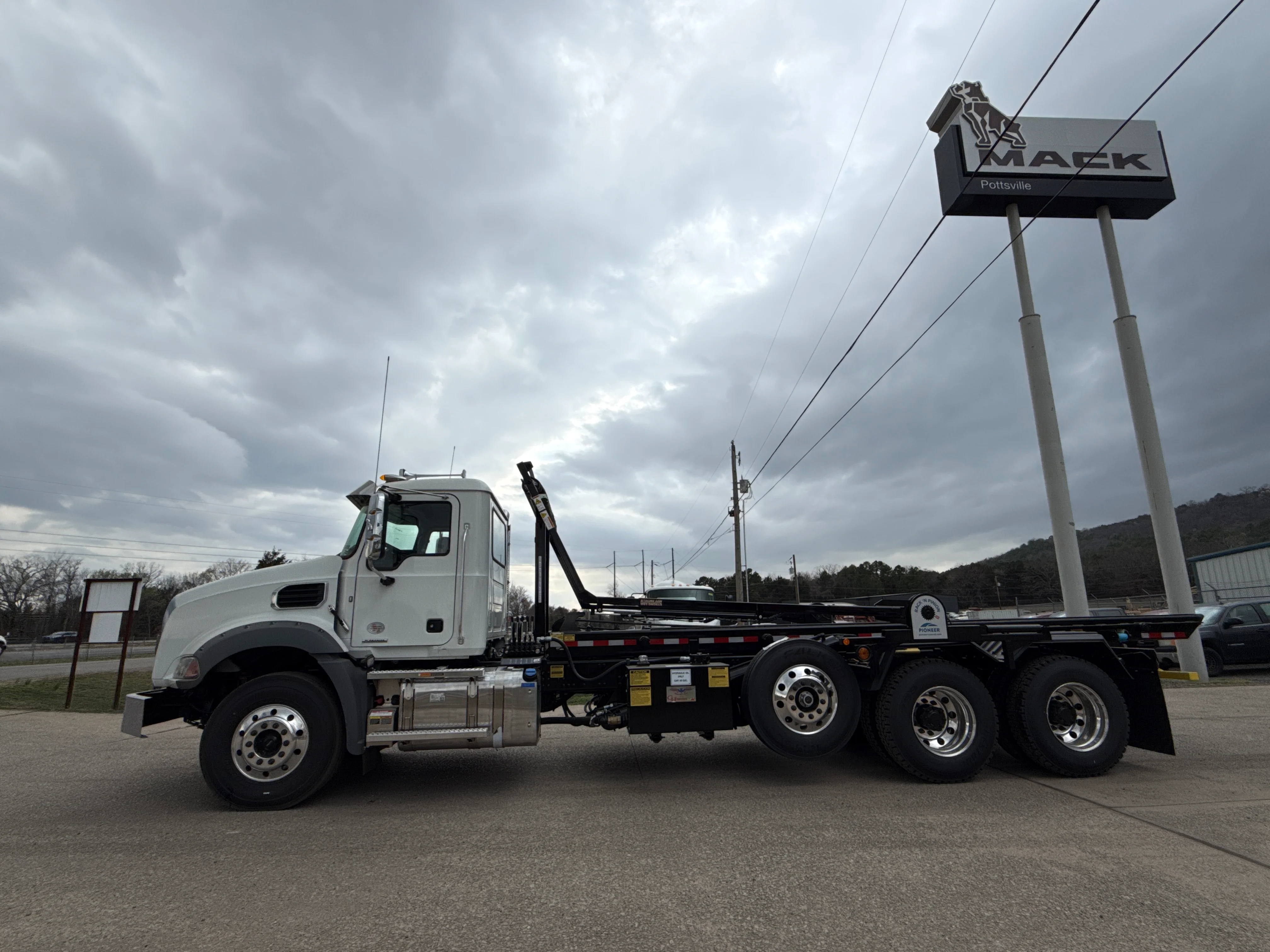 2026 Mack Granite in Pottsville, PA