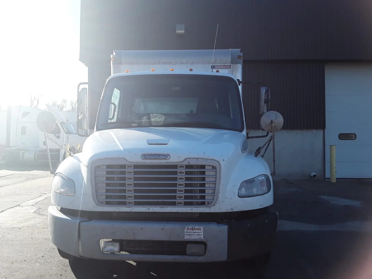 2018 Freightliner M2 106 in Kansas City, MO — photo 2
