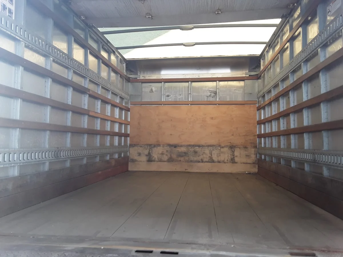 2018 Freightliner M2 106 in Kansas City, MO — photo 8