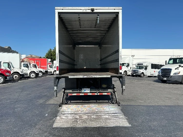 2018 Freightliner eM2 in La Mirada, CA — photo 9