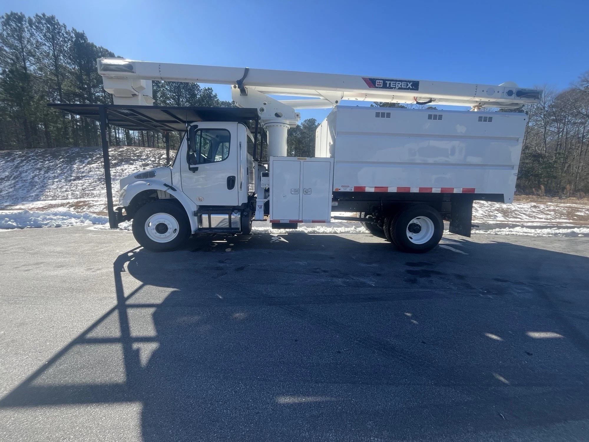 2019 Freightliner M2 106 - image 2
