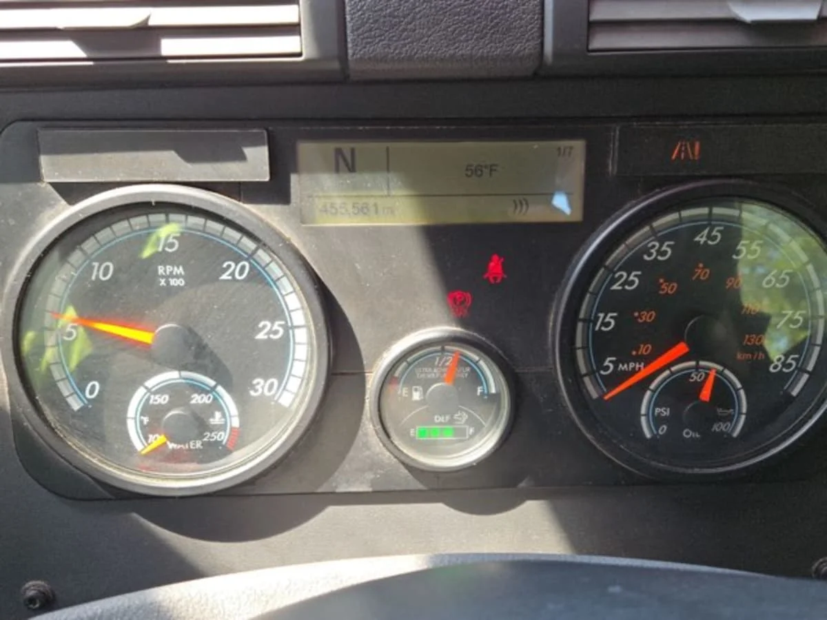 2019 Freightliner Cascadia in Newark, NJ — photo 16