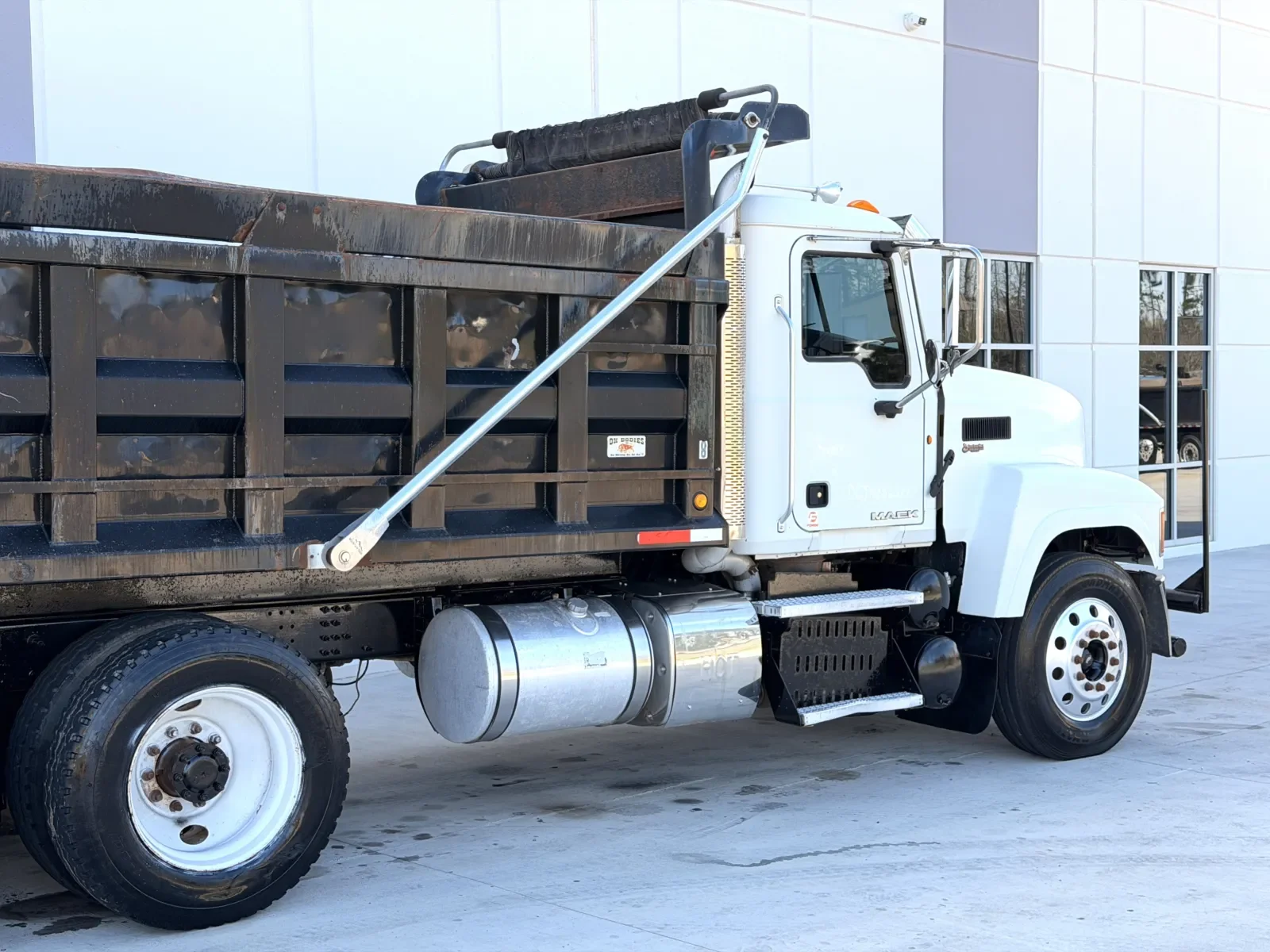 2012 Mack Pinnacle in Greer, SC — photo 8