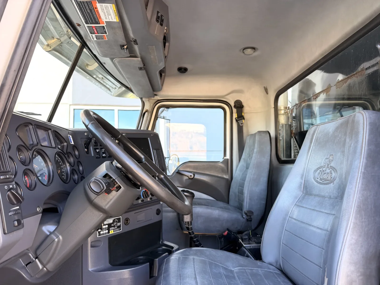 2012 Mack Pinnacle in Greer, SC — photo 15