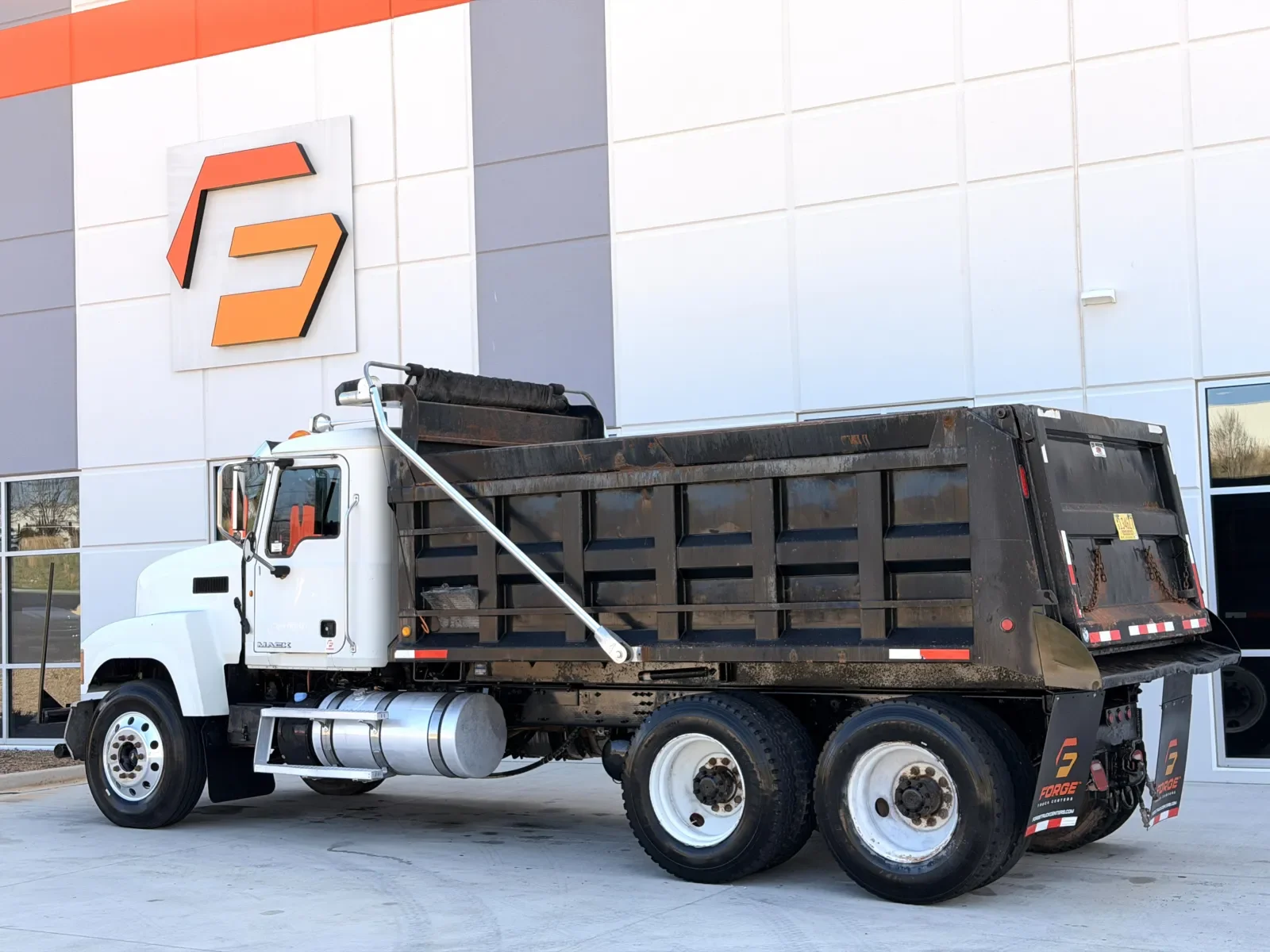 2012 Mack Pinnacle in Greer, SC — photo 7
