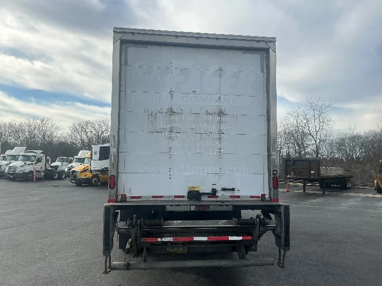 2019 Freightliner M2 106 - image 7
