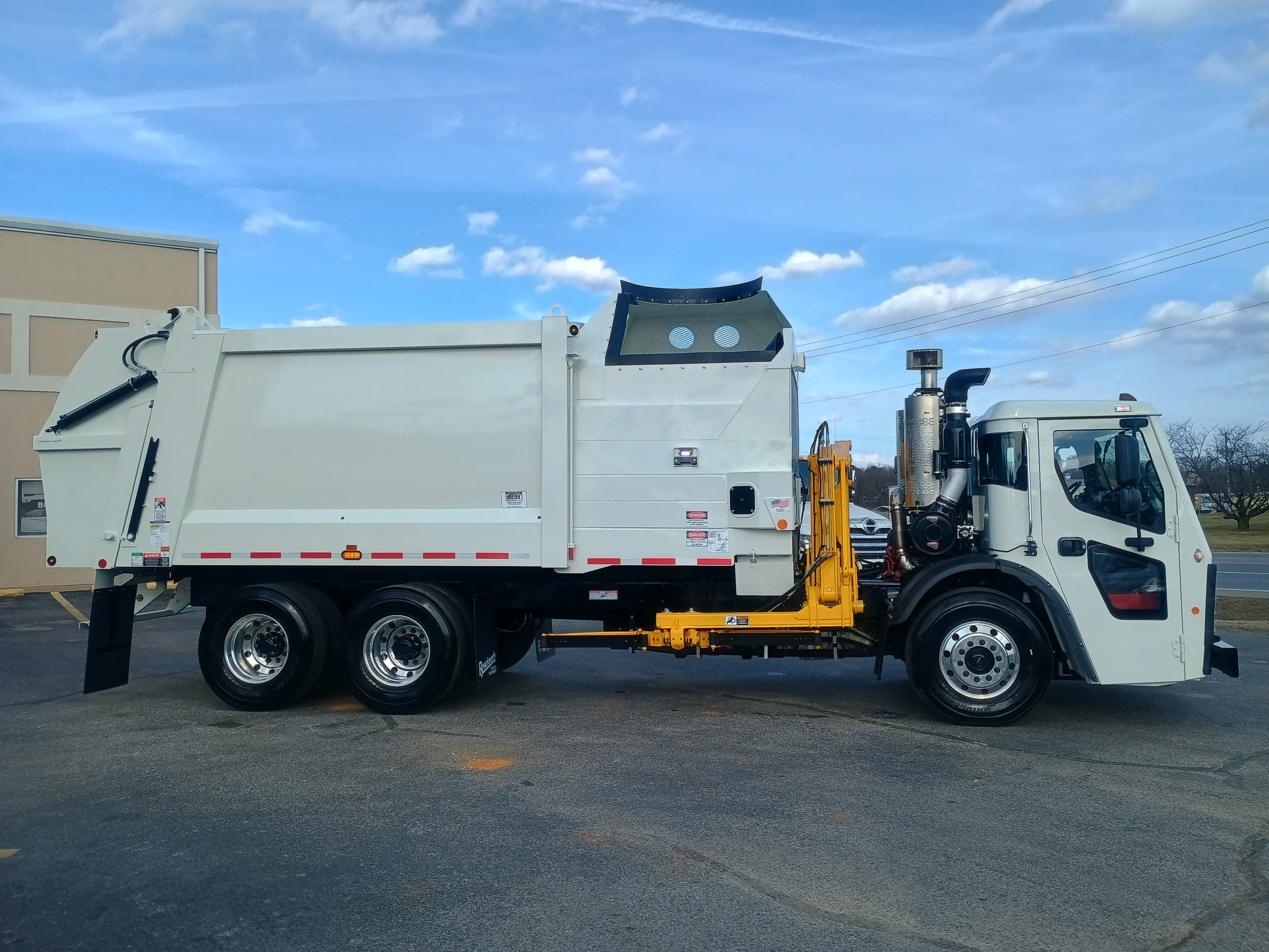 2026 Mack LR in Lowell, AR — photo 6