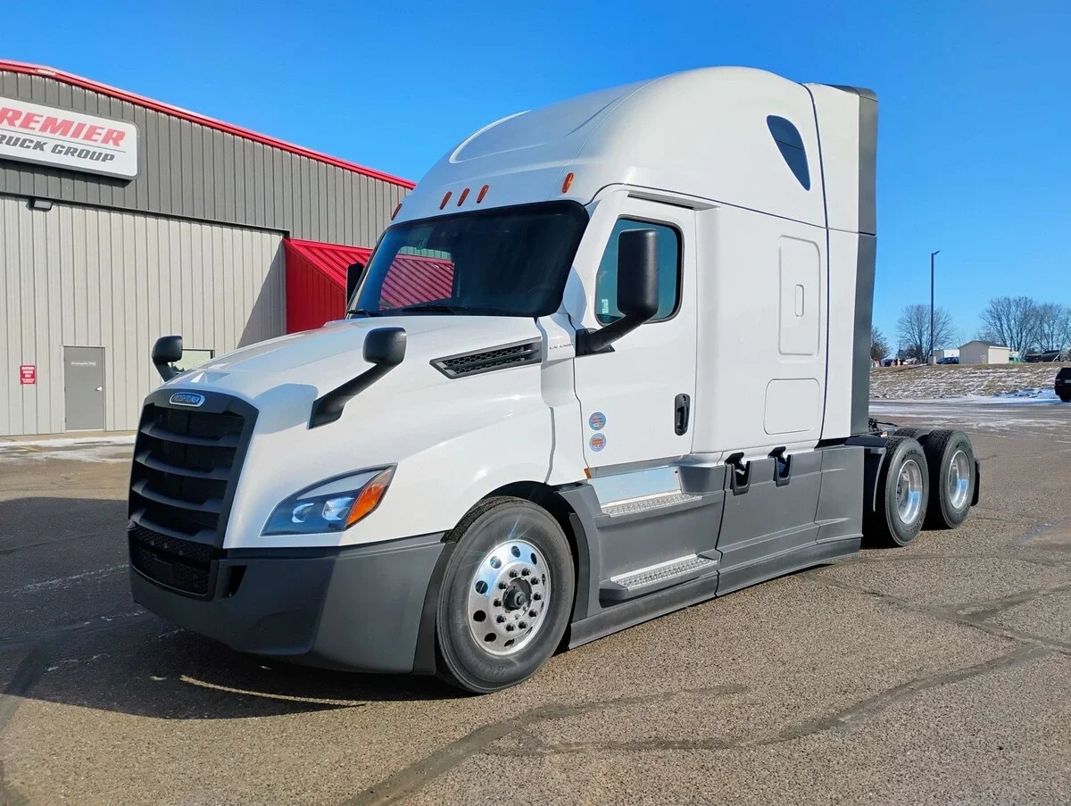 2026 Freightliner Cascadia in Eau Claire, WI