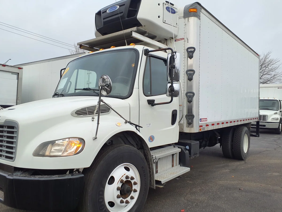 2018 Freightliner M2 106 in Bolingbrook, IL
