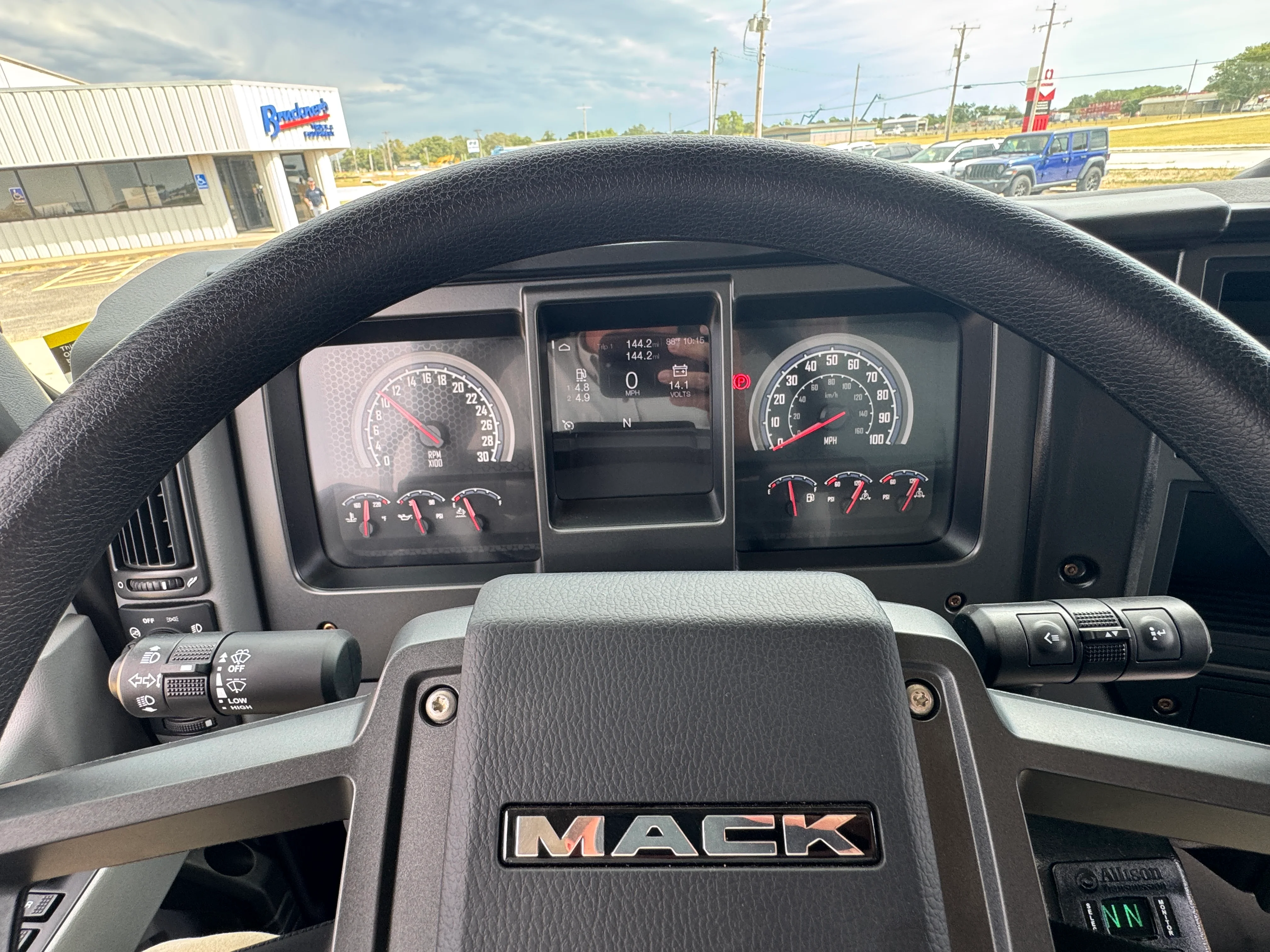 2025 Mack MD in Wichita, KS — photo 16