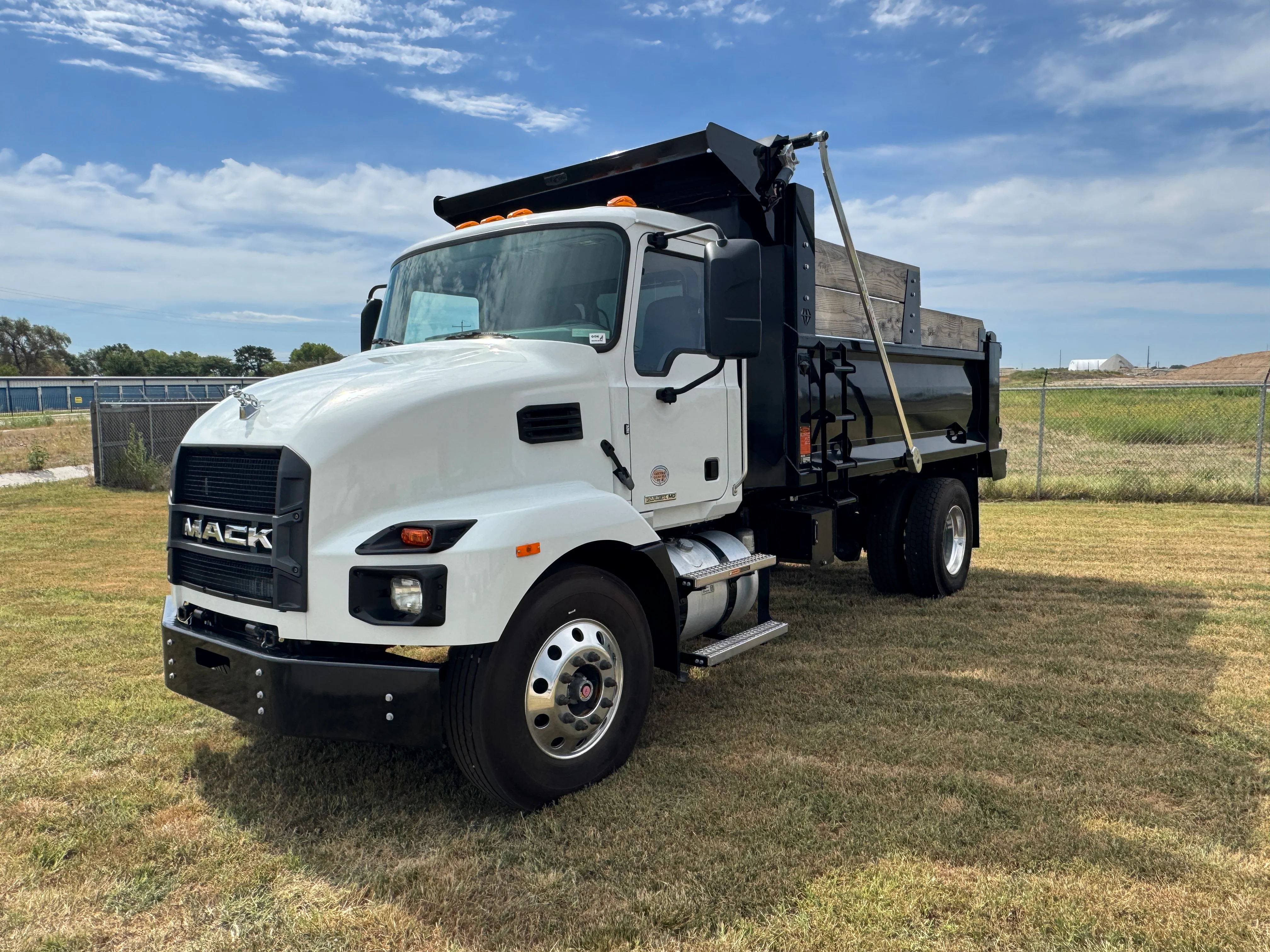 2025 Mack MD in Wichita, KS — photo 6