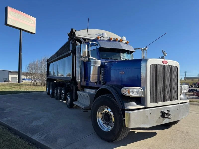 2019 Peterbilt in Cincinnati, OH — photo 2