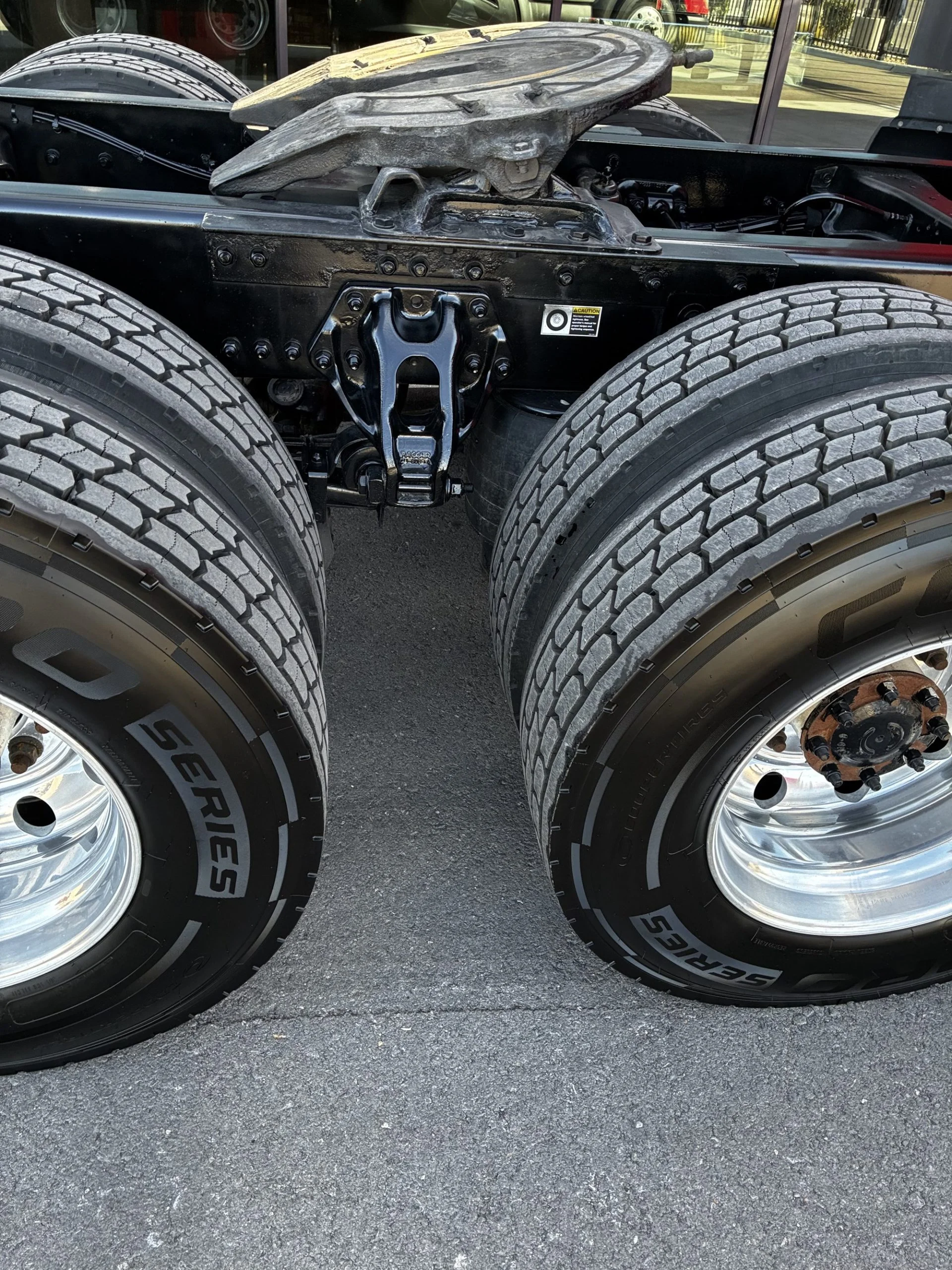2022 Kenworth T680 in Las Vegas, NV — photo 3