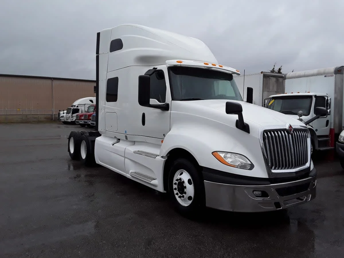 2020 International LT in La Vergne, TN — photo 3
