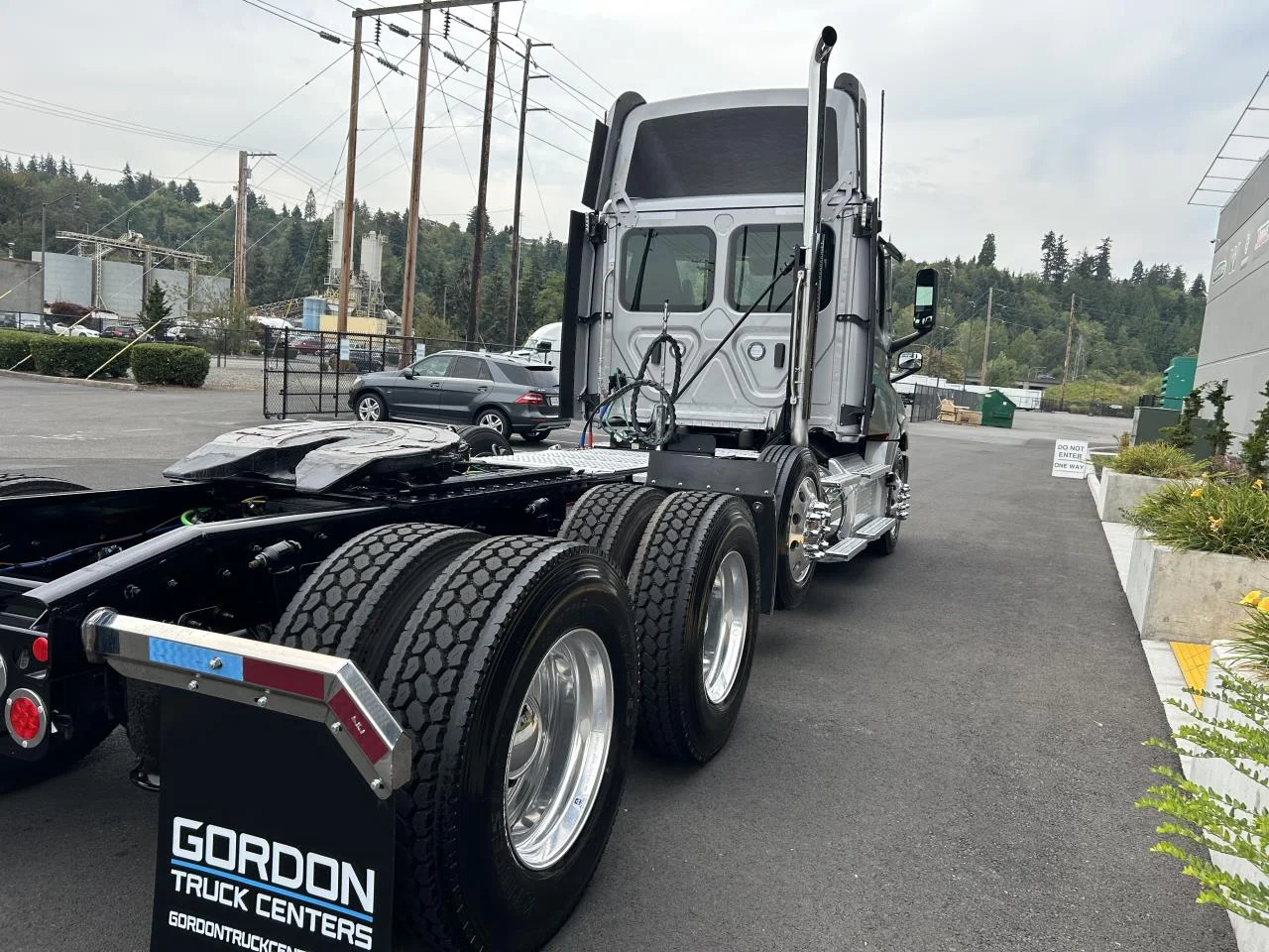 2027 Freightliner in Pacific, WA — photo 5