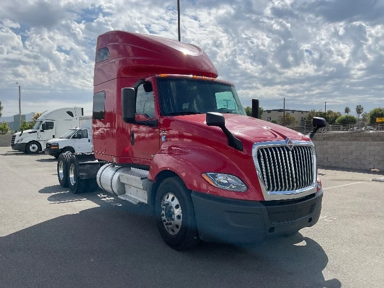2022 International LT in La Porte, IN
