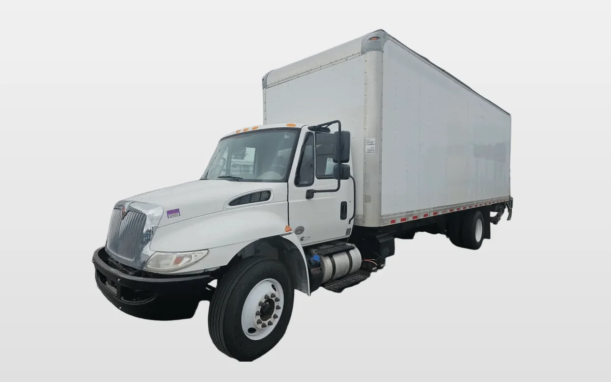 2018 International 4300 - image 1