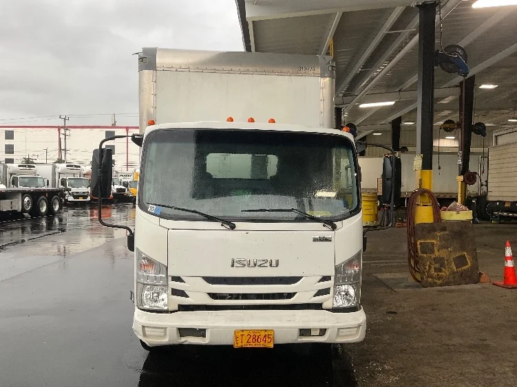 2020 Isuzu NQR in Anaheim, CA — photo 2