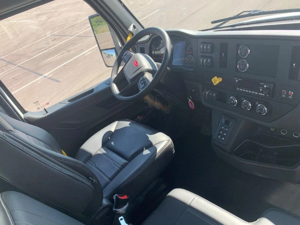 2026 Peterbilt 548 in Louisville, KY — photo 9