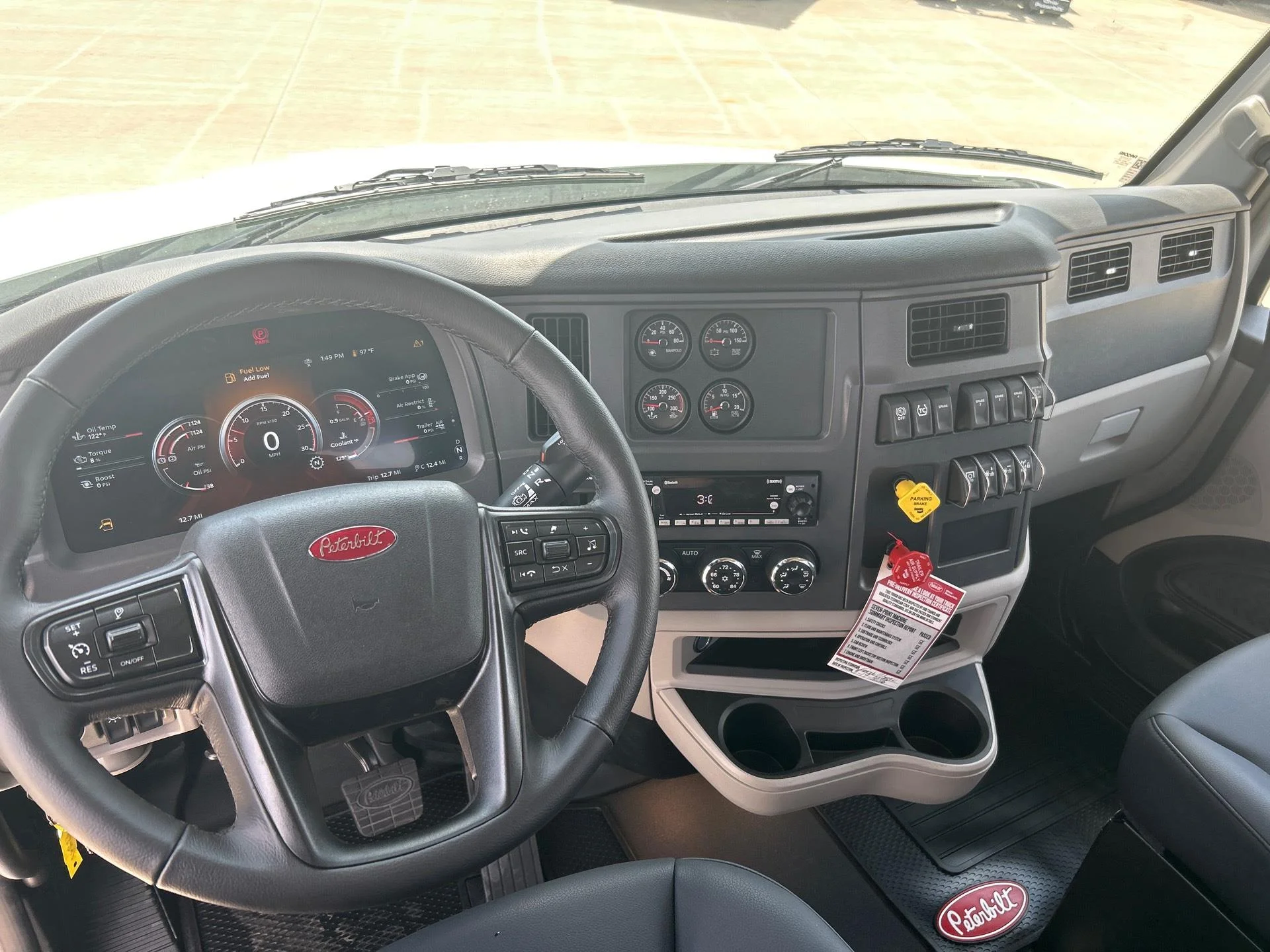 2027 Peterbilt 579 in Perrysburg, OH — photo 9