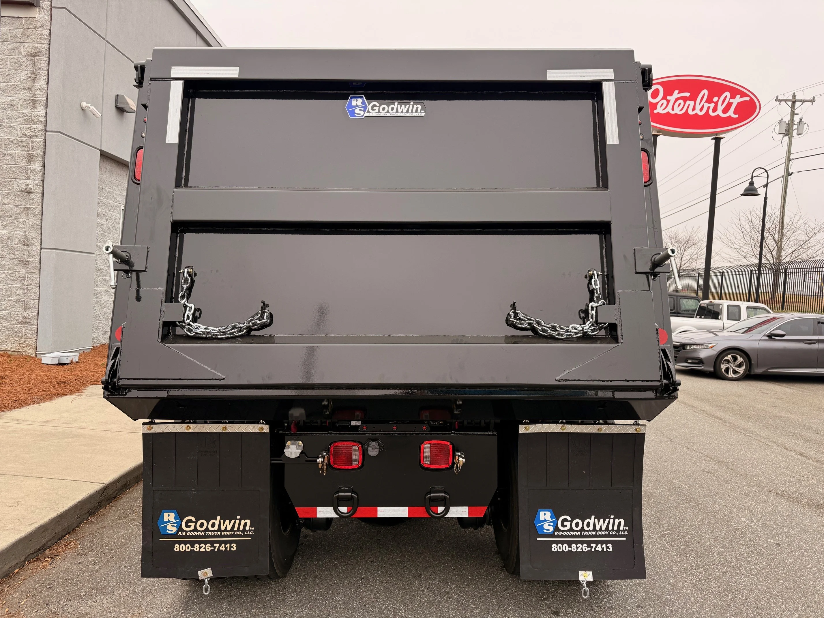 2026 Peterbilt 567 in Louisville, KY — photo 4
