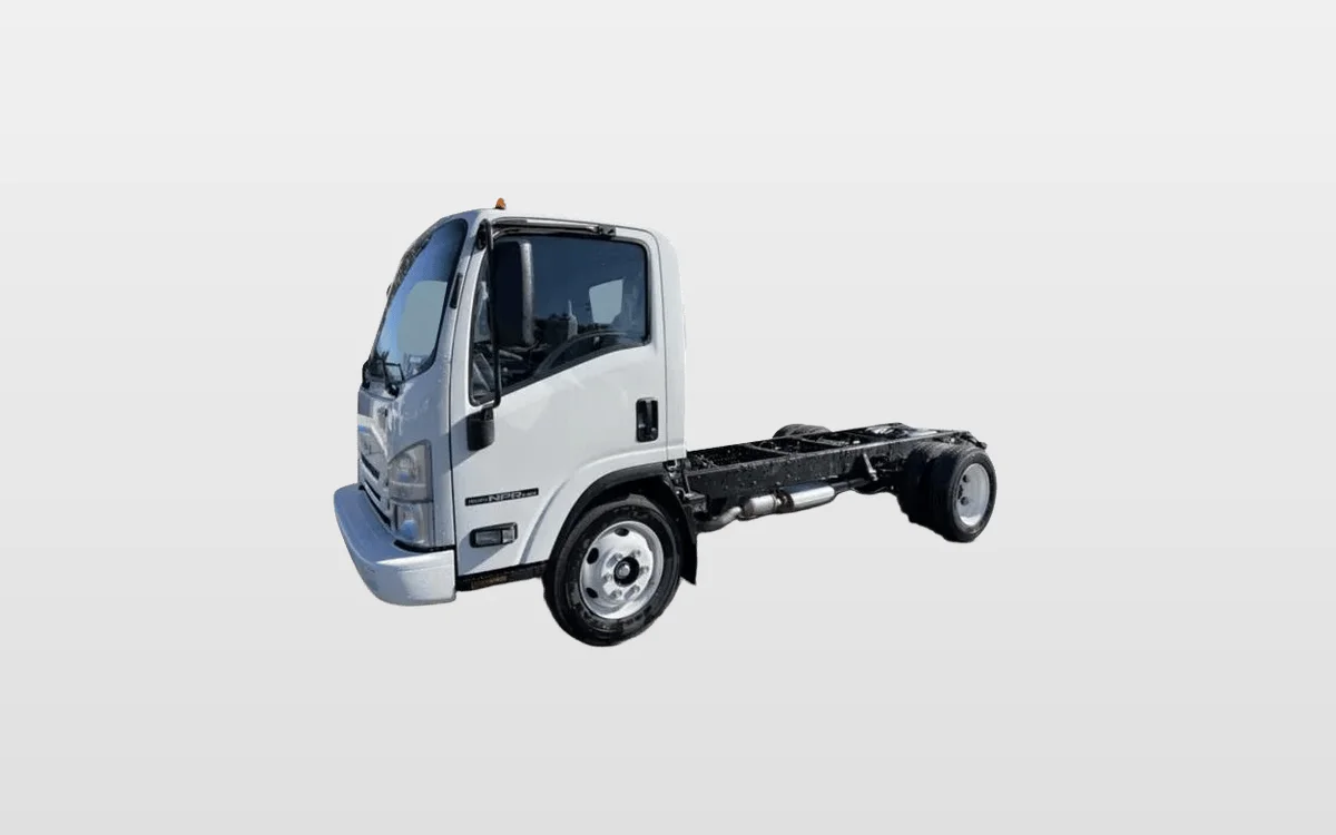 2025 Isuzu NPR - image 1