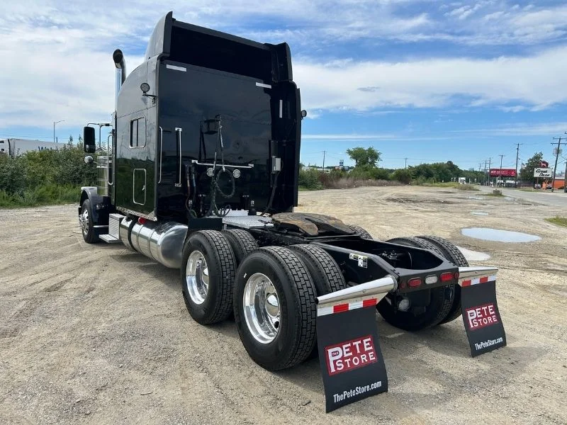 2022 Peterbilt 389 in Richmond, VA — photo 19